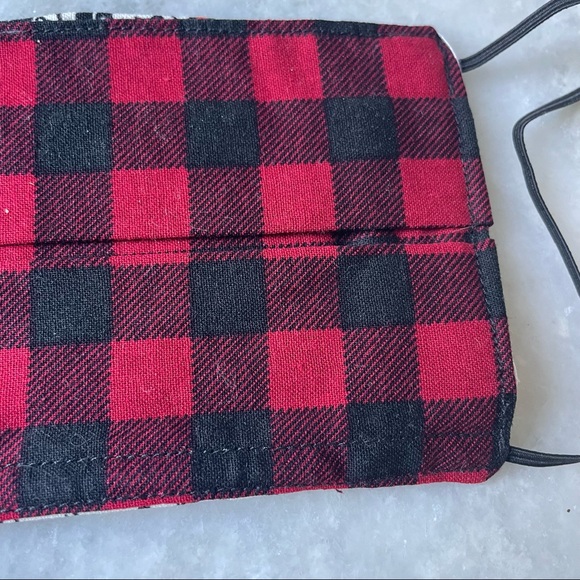 Disney Face Masks set of 4 Mickey and Minnie cloth masks - Picture 4 of 9